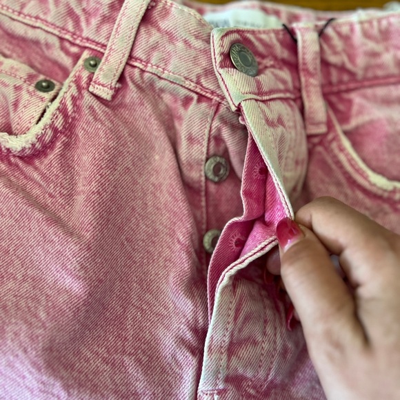 Zara Button Fly Pink Jean Shorts with Frayed Hem 4 - Picture 3 of 8